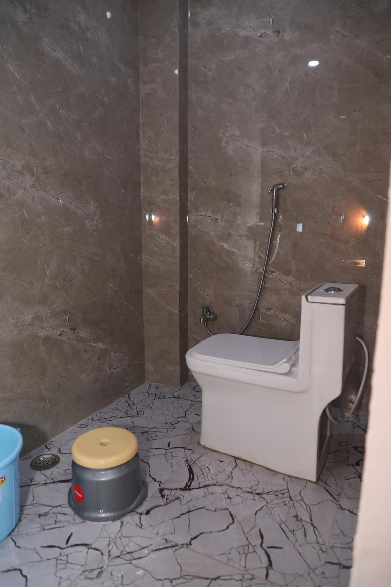 Hotel Somnath Inn Ujjain Zimmer foto